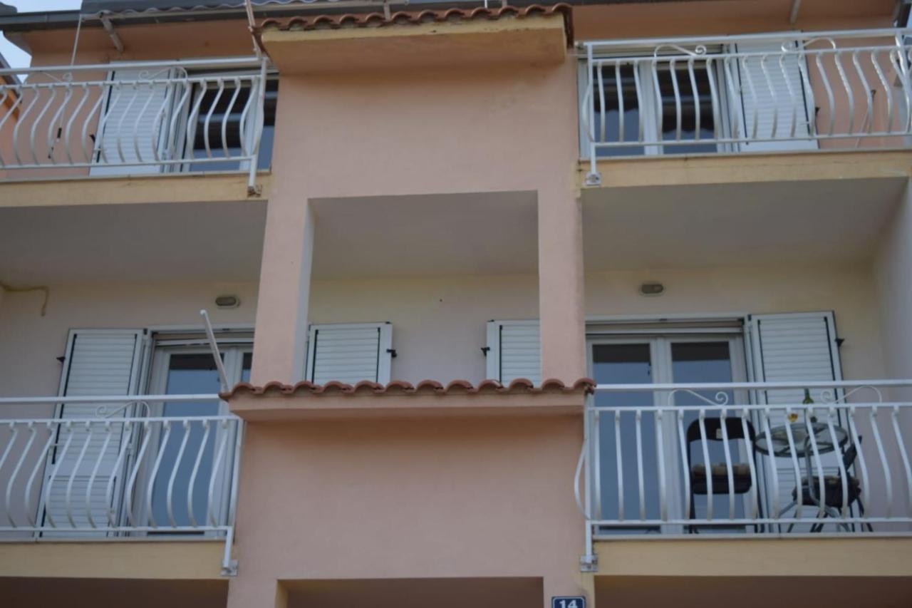 Apartments Marta Kastel Novi ภายนอก รูปภาพ