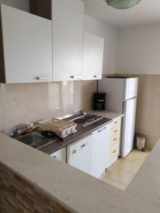 Apartments Marta Kastel Novi ภายนอก รูปภาพ