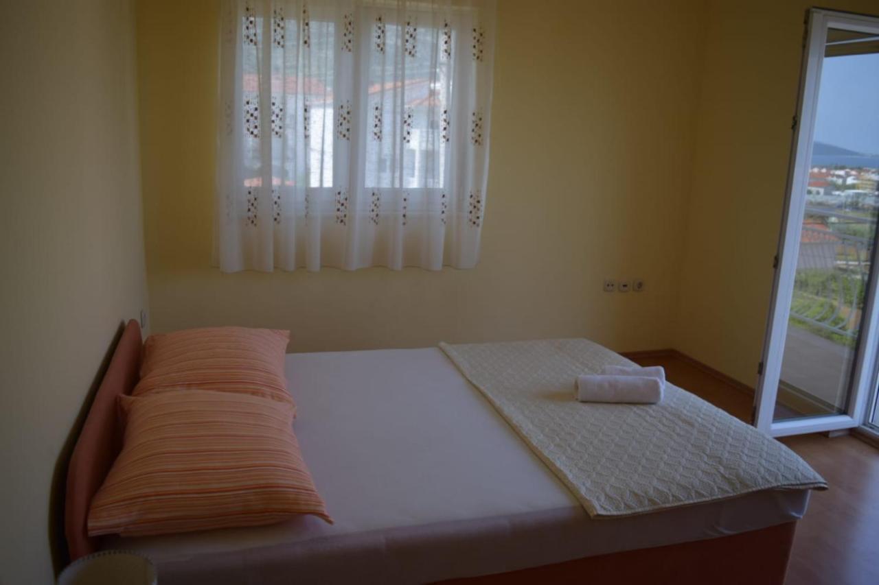 Apartments Marta Kastel Novi ภายนอก รูปภาพ