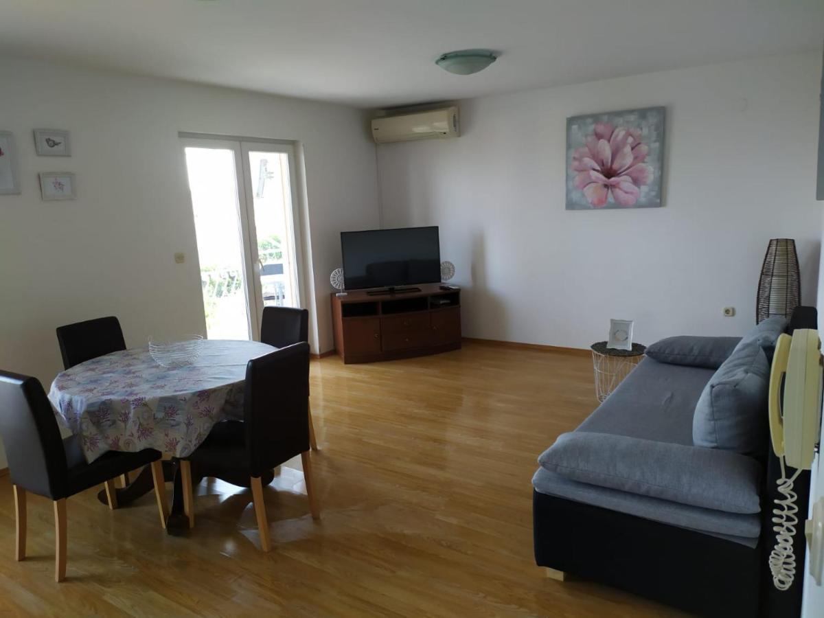 Apartments Marta Kastel Novi ภายนอก รูปภาพ