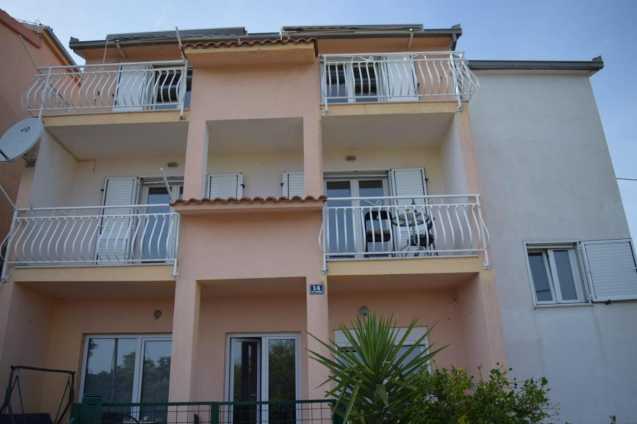 Apartments Marta Kastel Novi ภายนอก รูปภาพ